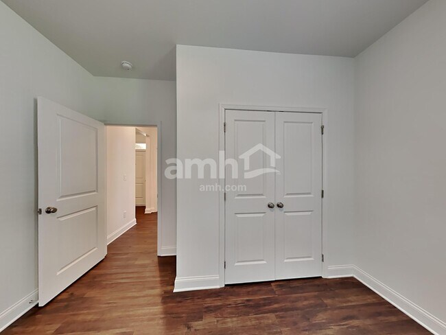 Building Photo - 5017 Pebble Bridge Wy