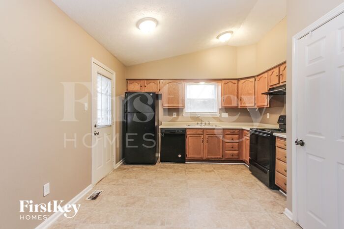 Building Photo - 7639 Gunyon Dr