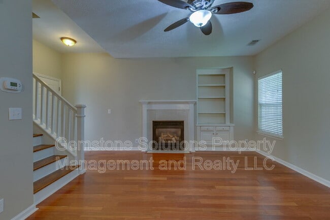 Building Photo - 55 Banwell Park