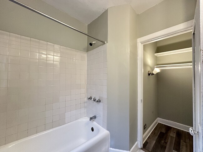 Building Photo - 3836 N Fremont St