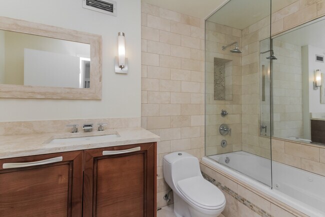 Building Photo - 440 N Wabash Ave