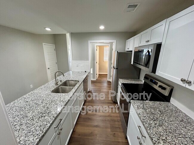 Building Photo - 33065 W 82nd St