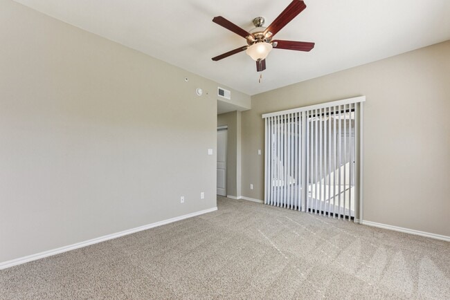 Floorplan - Waters Edge Apartment Homes