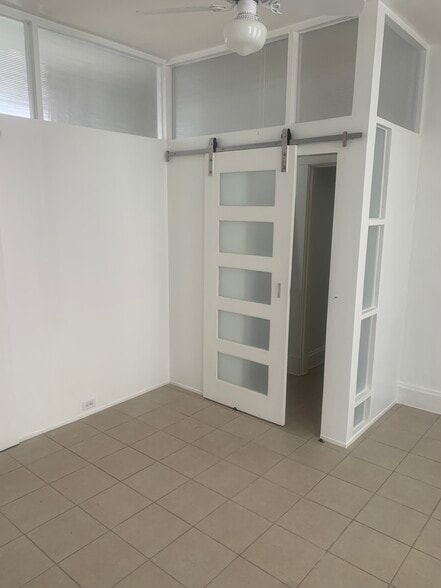 Bedroom 1 - 911 Putnam St