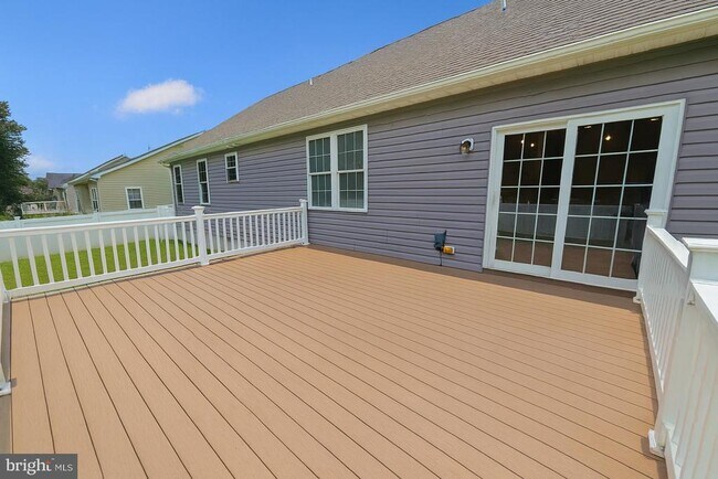 Building Photo - 270 Waterway Dr