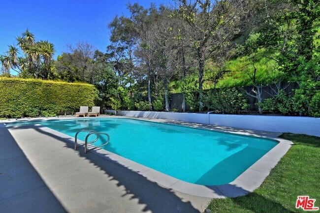 Building Photo - 3744 Cody Rd