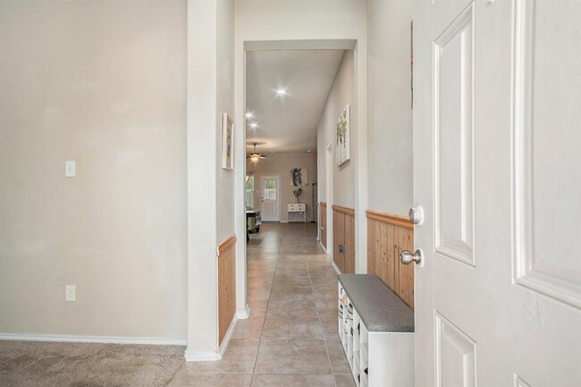 Building Photo - 7043 Birnam Garden Lane