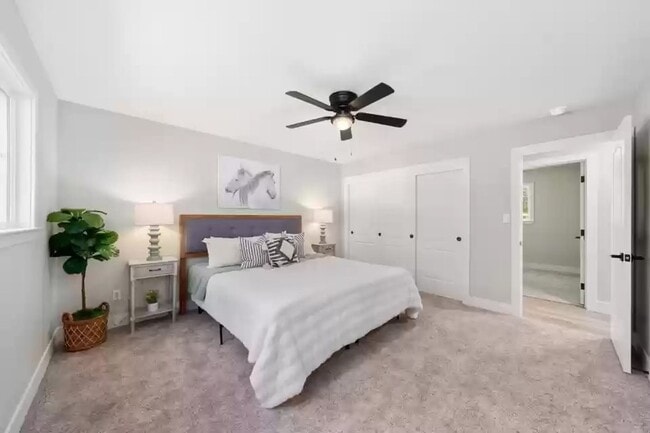 Building Photo - Amazing single level home in Lake of the P...