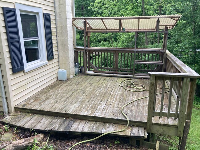 Building Photo - Charming 2 Bedroom/1.5 Bathroom Home in Cockeysville, MD!