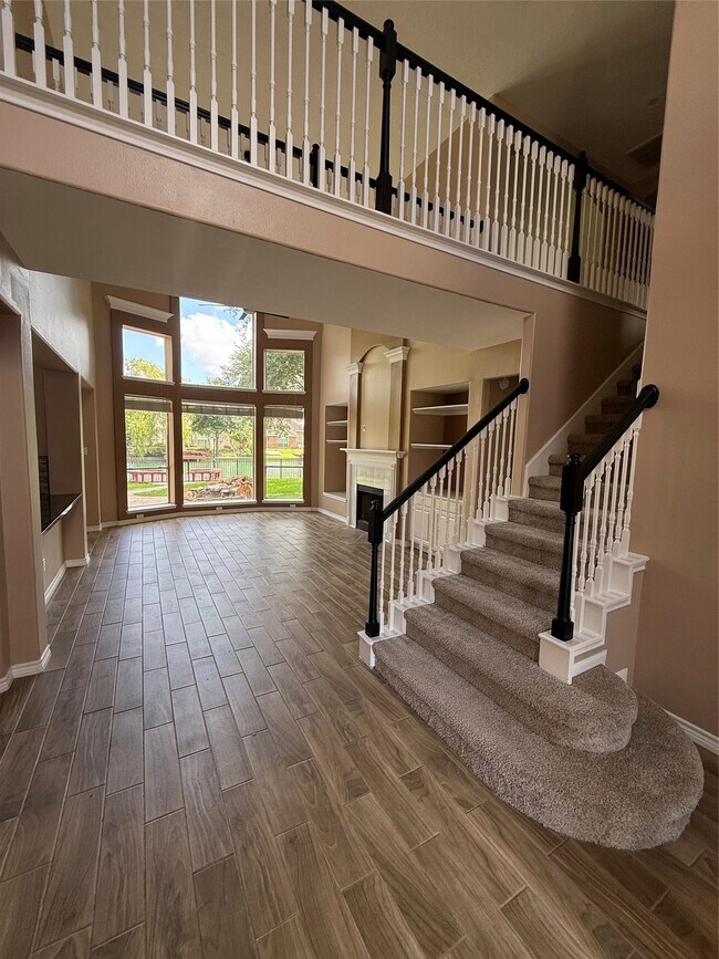 Building Photo - 11902 Miramar Shores Dr