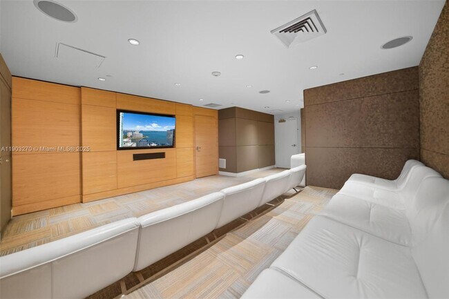 Building Photo - 951 Brickell Ave