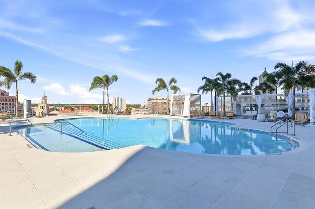 Building Photo - 400 Central Ave