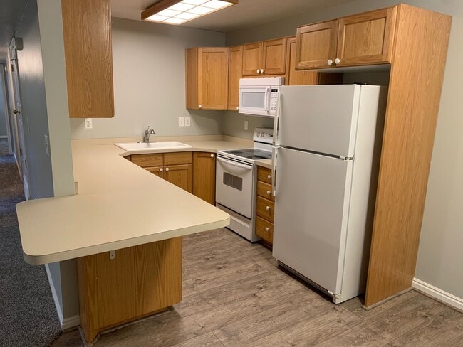 Building Photo - 3 bed 2 bath Orem Apartment for rent!