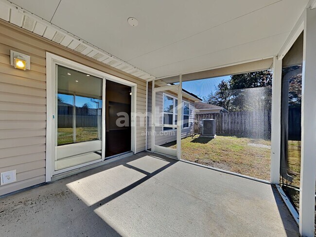 Building Photo - 1472 Redbird Creek Dr