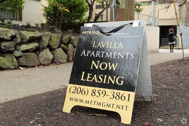 Building Photo - LaVilla