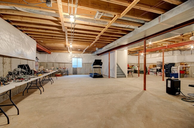 Building Photo - 15728 Brookshore Dr