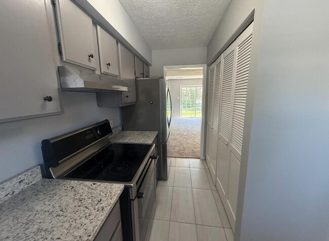 Building Photo - 604 Eastwood St