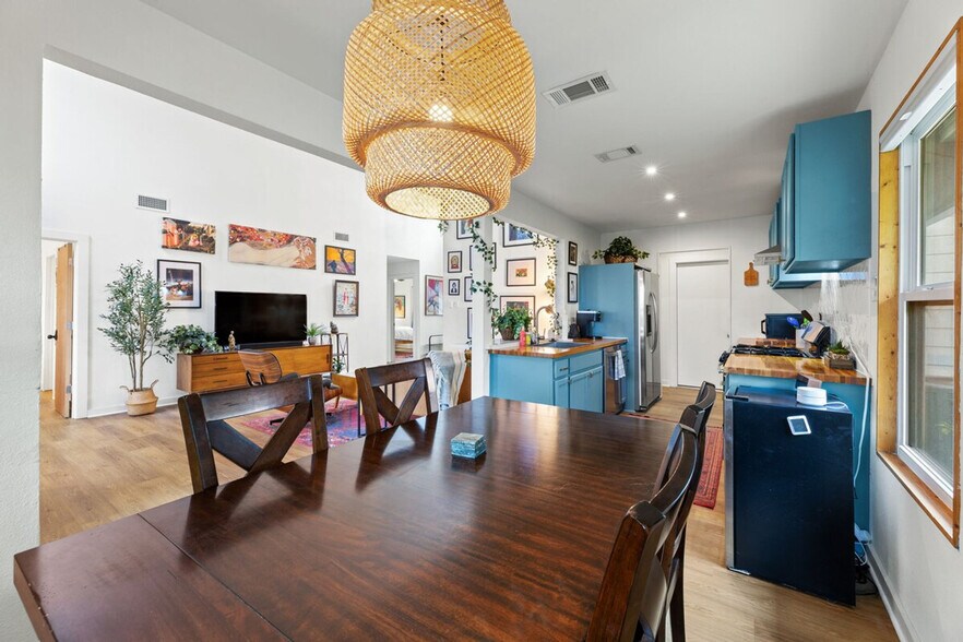 Building Photo - 4901 Howden Cir