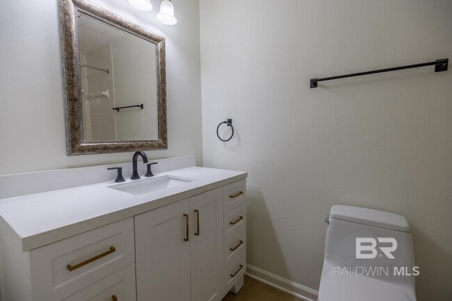 Building Photo - 359 S Mobile St