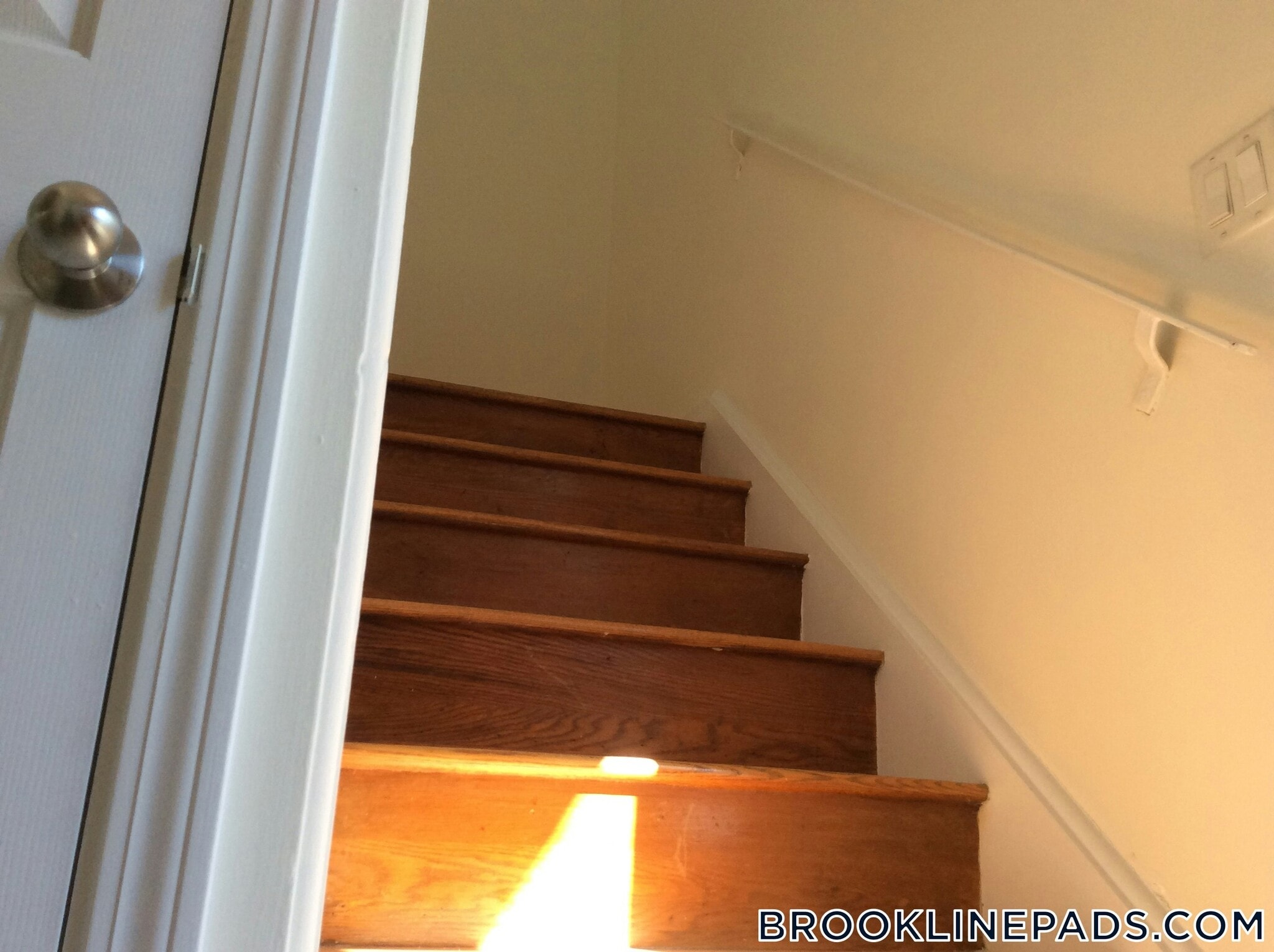 Building Photo - 117 Independence Dr