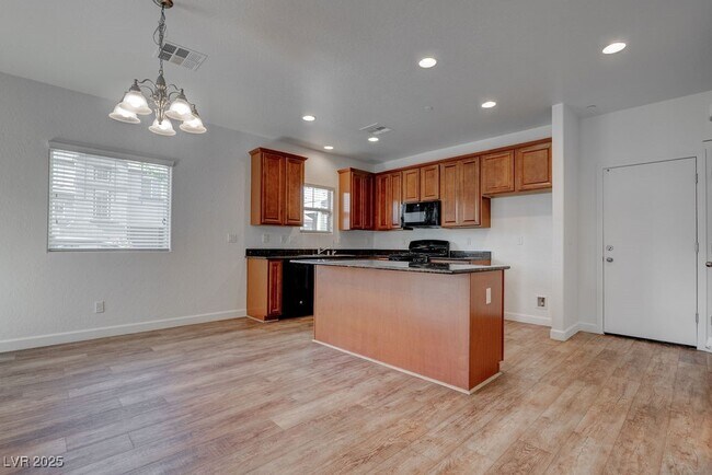 Building Photo - 7733 Lively Loom Ct