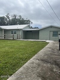 Building Photo - 483 Church St