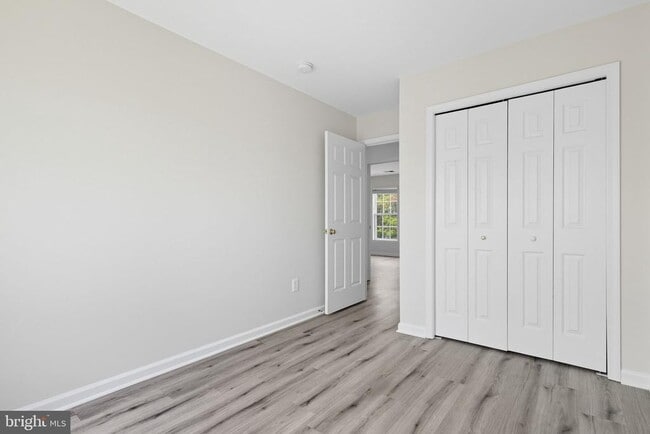 Building Photo - 43742 Tolamac Dr