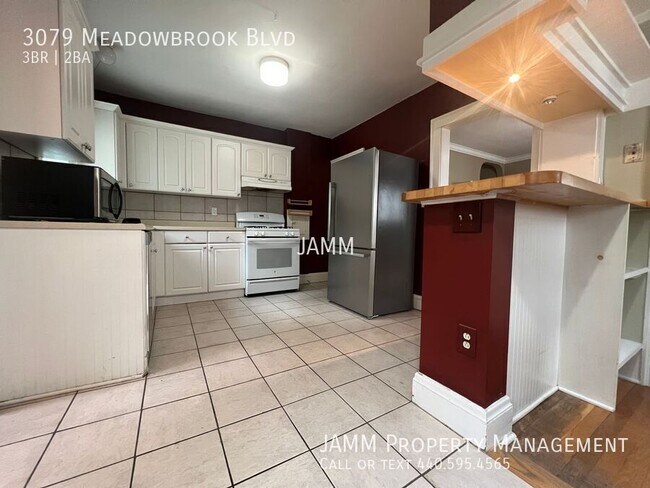 Building Photo - 3079 Meadowbrook Blvd
