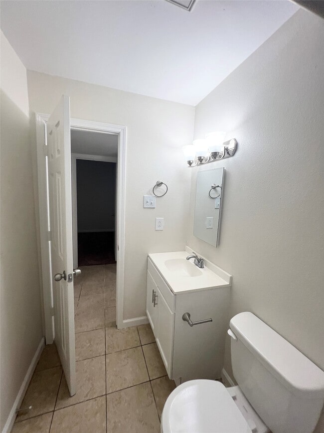 Building Photo - 130 Oyster Creek Dr