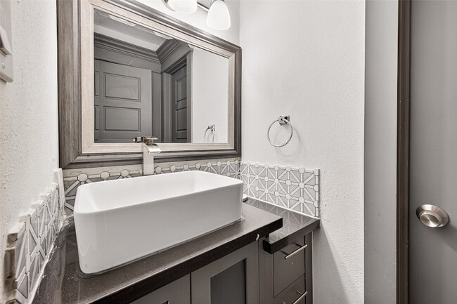 Building Photo - 3684 Ocee St