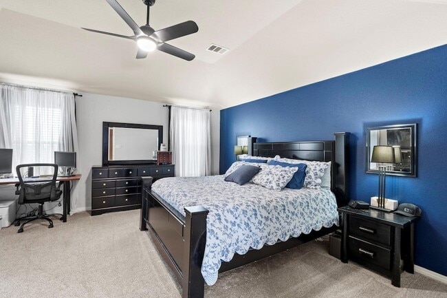 Building Photo - 227 Sandstone Trail