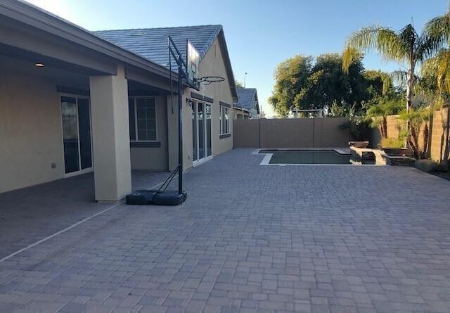 Building Photo - 1520 E Sagittarius Pl