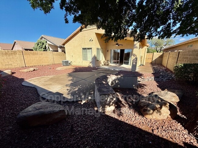 Building Photo - 3347 W Steinbeck Dr