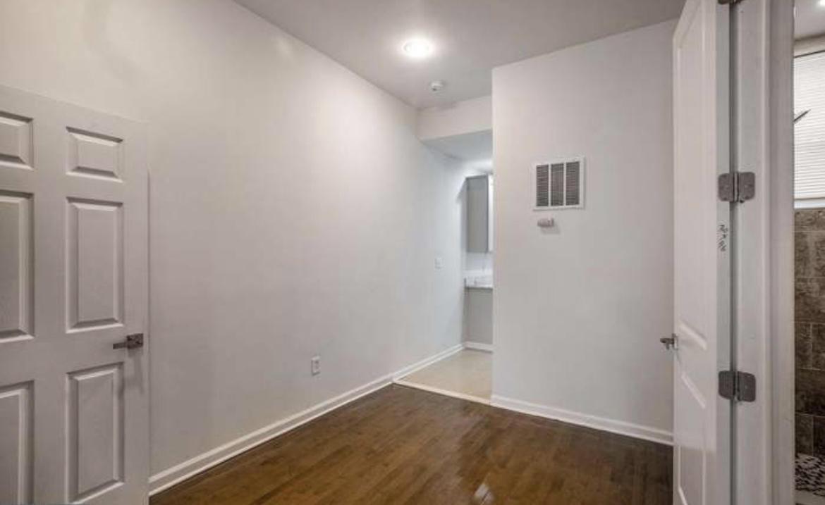 Building Photo - 815 N Calhoun St