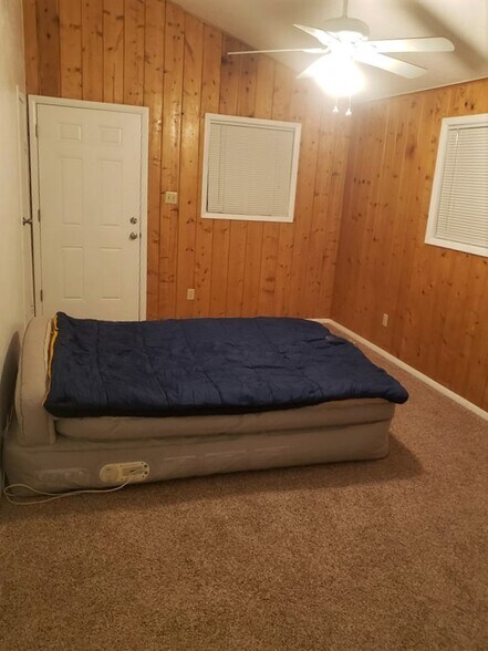 bed room 1 - 4553 Canyon Loop