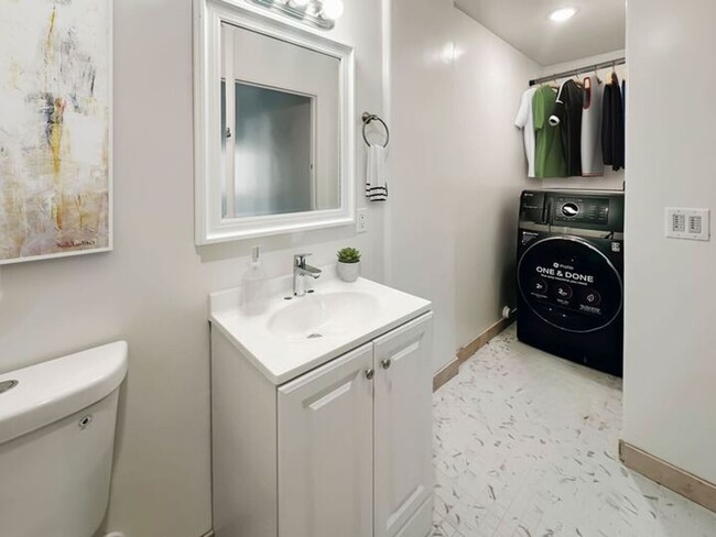 Building Photo - Upgraded 3 Bed / 2 Bath on Fire Mountain