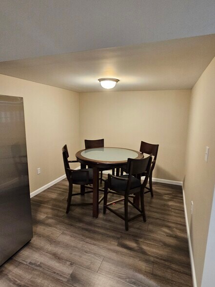 Dining areae - 3503 Dunnington Rd