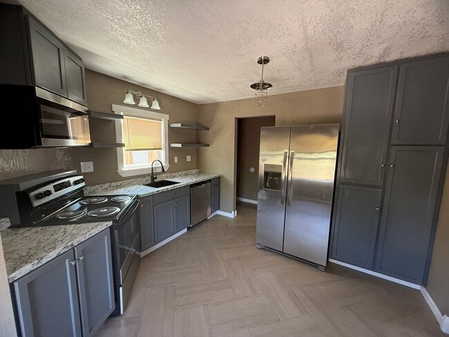 Building Photo - 4354 Greensprings Dr