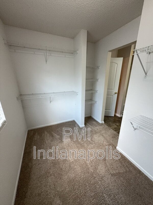Building Photo - 12120 E 141st St
