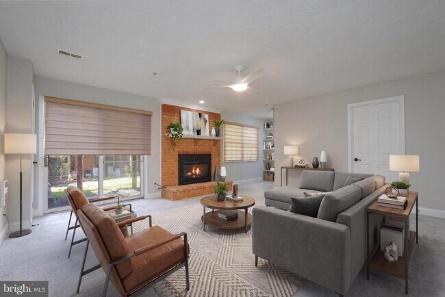 Building Photo - 28 Sterling Ct