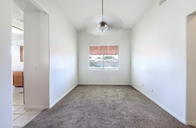 Building Photo - 9802 Bourbon Rose Ct
