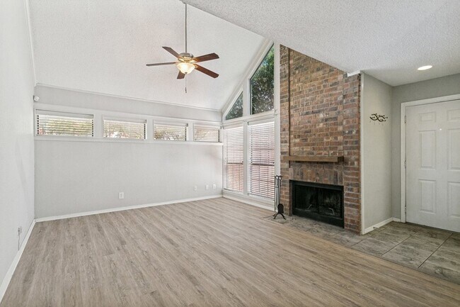 Building Photo - 18240 Midway Rd