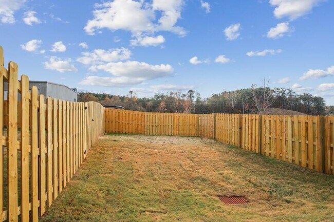 Building Photo - 111 Lipscomb Cir SE