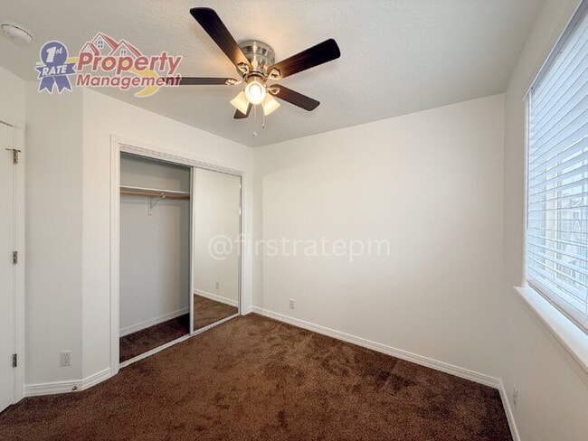 Building Photo - 1923 N Tyra Ave