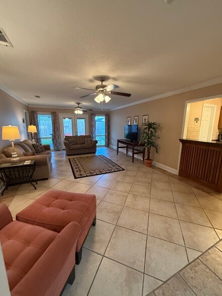 Building Photo - 1451 Aris Ave