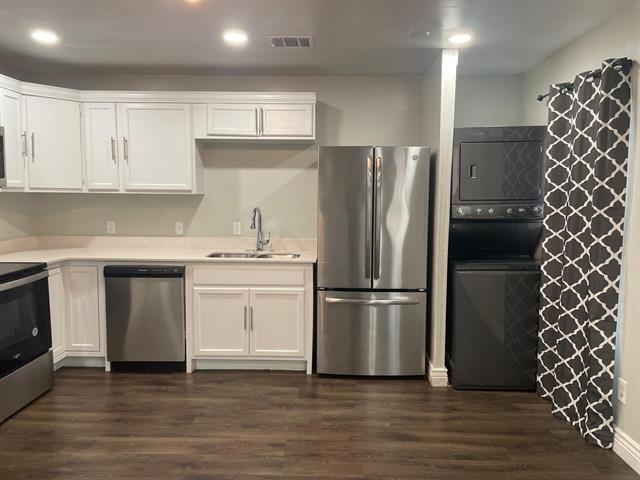 Building Photo - 313 E Mitchell St