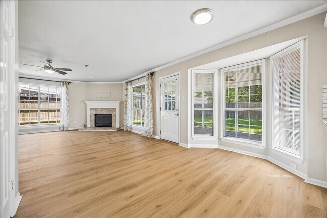Building Photo - 9806 Gold Cup Way