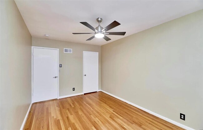 Building Photo - 1120 Terrace Dr