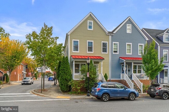 Building Photo - 620 N Bentz St