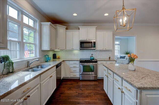 Building Photo - 4003 Auburn Ct